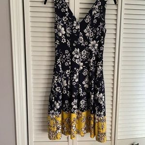 Vince Camuto flower sleeveless dress.